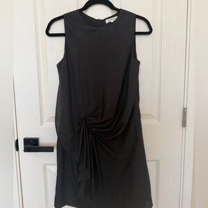 Elegant Black Sleeveless Dress